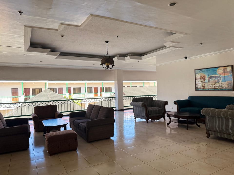 Dotties Place Hotel and Restaurant Hotel in Caraga