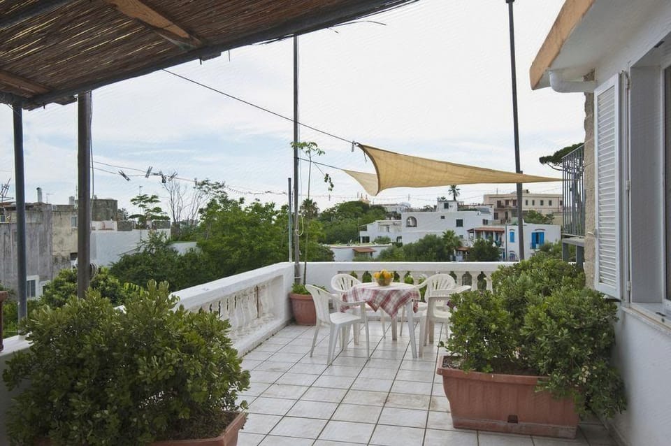 ring hostel Hostel in Forio
