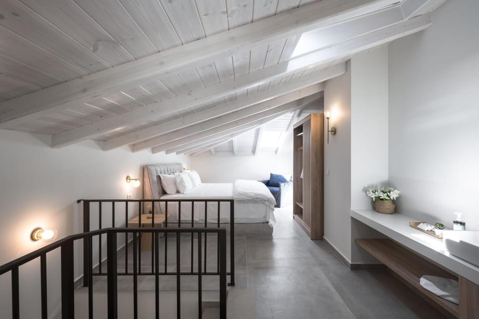 Blue Whisper Luxury Living Suites Apartment hotel in Halkidiki