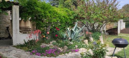 Lou Boulugi Hotel in Aix-en-Provence