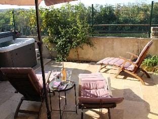 Scenic villa with View of the Gardon River Hotel in Provence-Alpes-Côte d'Azur