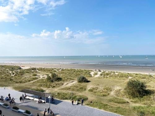 Apartment in Nieuwpoort by the Marina Hotel in Koksijde