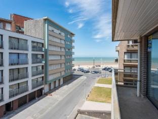 Apartment near Belgian Coast with Sea View Hotel in Koksijde