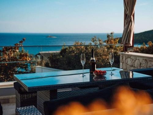 Brdar Comfortable holiday residence Hotel in Split-Dalmatia County
