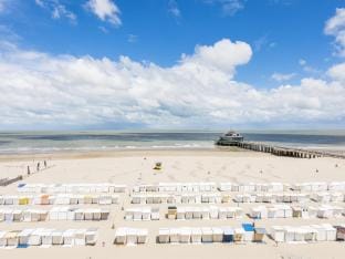 Beautiful apartment on the sea wall Hotel in Bruges