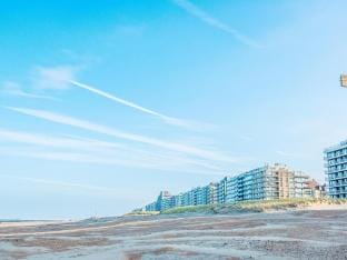 Apartment Nieuwpoort near Beach  Marina Hotel in Koksijde
