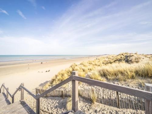 Apartment Nieuwpoort near Sandy Beaches Hotel in Flanders