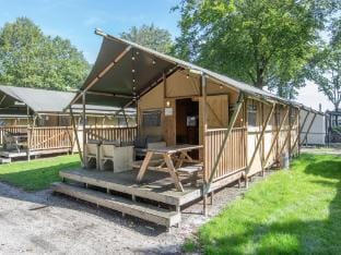 Safari Tent in Holiday Park Luxury tent in Arcen
