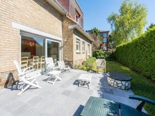 Villa in St-Idesbald near Ster der Zee Beach Hotel in De Panne