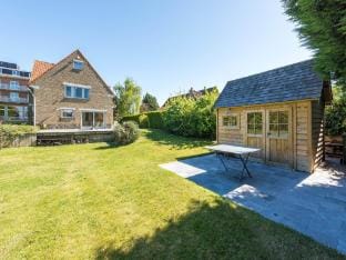 Villa in St-Idesbald near Ster der Zee Beach Hotel in De Panne