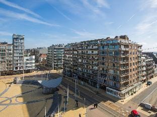 Stylish Stay w Sea Views Hotel in Middelkerke