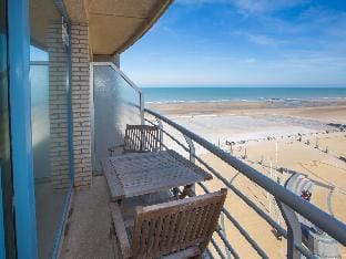 Stylish Stay w Sea Views Hotel in Middelkerke