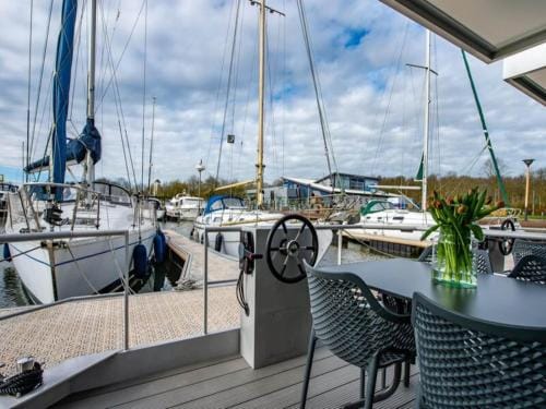 Loft Apartment by Veerse Meer Marina Hotel in Kamperland