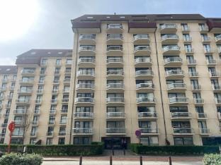 Spacious Seaside Apartment Hotel in Koksijde
