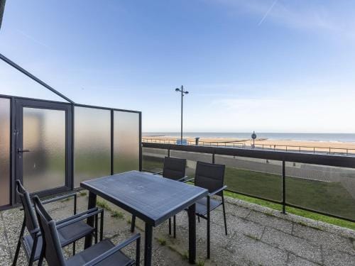 Attractive studio with a sea-view Hotel in Middelkerke