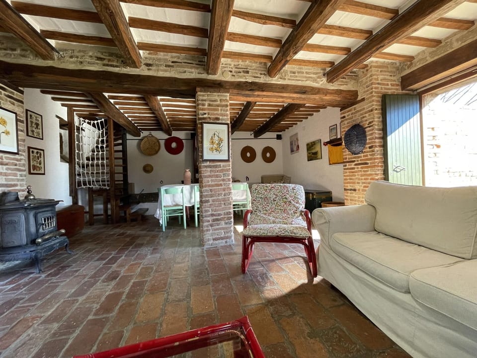 Scenic Hideaway with Pool Resort in Marche