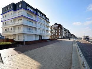 Apartment in De Haan with Sea View Hotel in De Haan