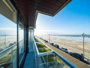 Studio with sea view and parking space Hotel in Middelkerke