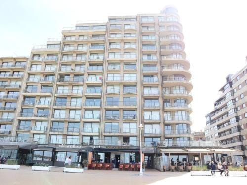 Apartment in Nieuwpoort by the Sea Hotel in Koksijde