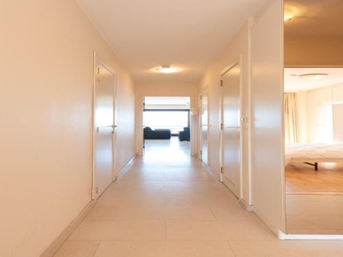 Spacious apartment with direct sea view Hotel in Middelkerke