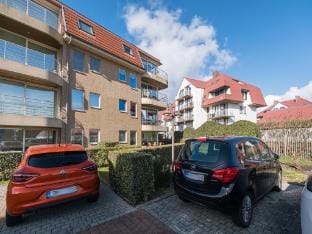 Ground floor apartment with large garden Hotel in Middelkerke