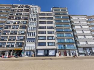 Stunning apartment with phenomenal sea view Hotel in Middelkerke