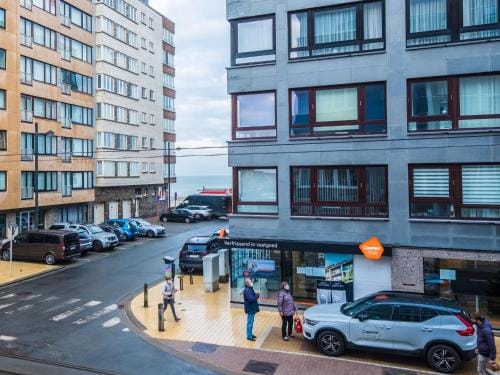 Spacious studio with separate sleeping area Hotel in Middelkerke