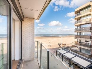 Apartment in Koksijde with Sea Views Hotel in Koksijde