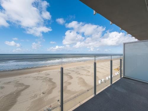 Apartment on the 8th floor with sea view Hotel in Middelkerke