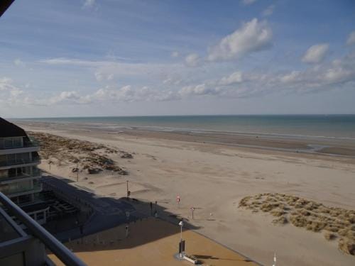 Sea View Family Apartment Hotel in Koksijde
