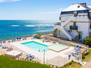 Coastal Stay near Salt Marsh Trails Hotel in Batz-sur-Mer