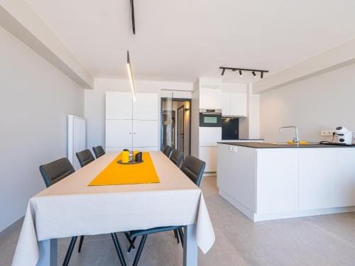 Apartment with 3 bedrooms and sea view Hotel in Middelkerke