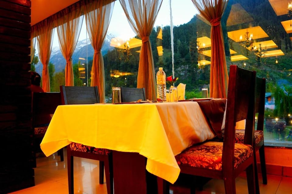 Hotel Pine Spring Pahalgam Hotel in Punjab