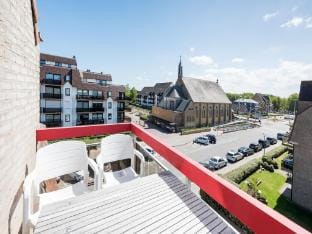 Apartment in Koksijde near the Beach Hotel in De Panne