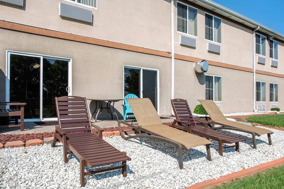 Econo Lodge Shelbyville North Hotel in Indiana