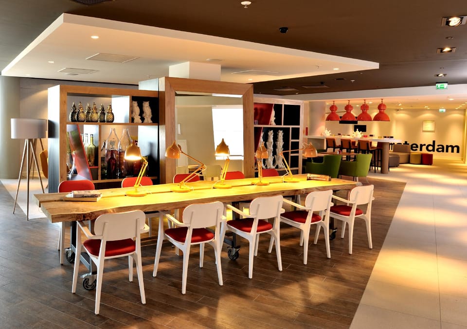 Bar/lounge