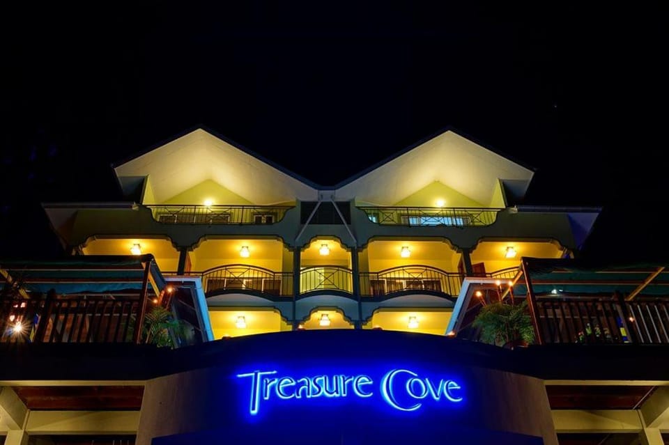 Treasure Cove Hotel and Restaurant Hotel in Africa