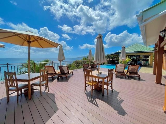 Treasure Cove Hotel and Restaurant Hotel in Africa