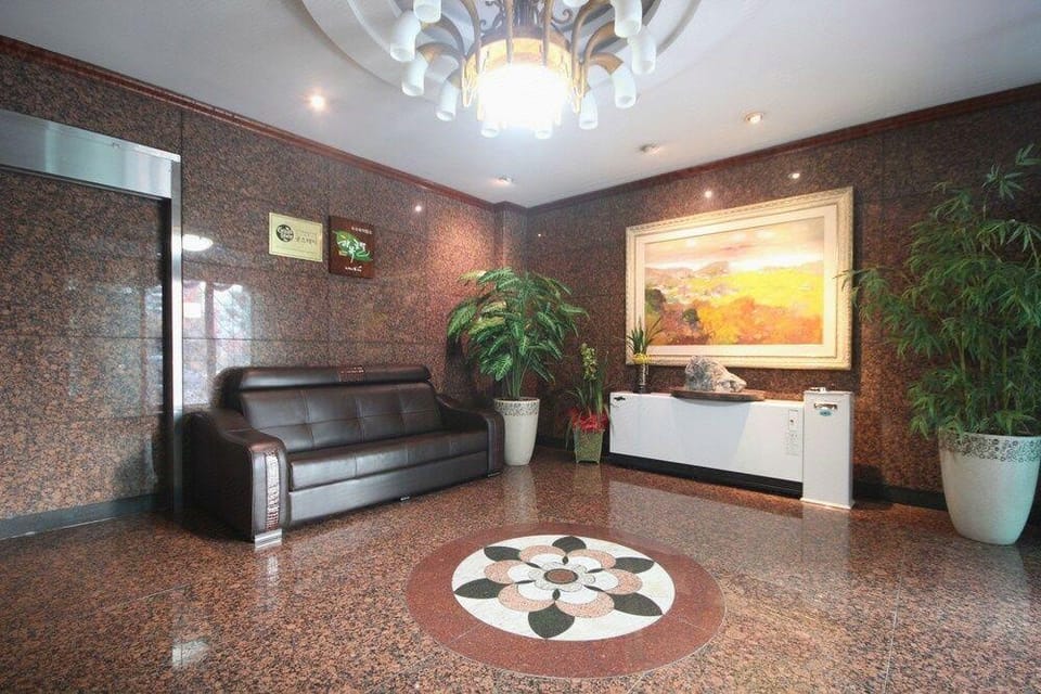 Goodstay Nobless Hotel Suncheon Motel in South Korea