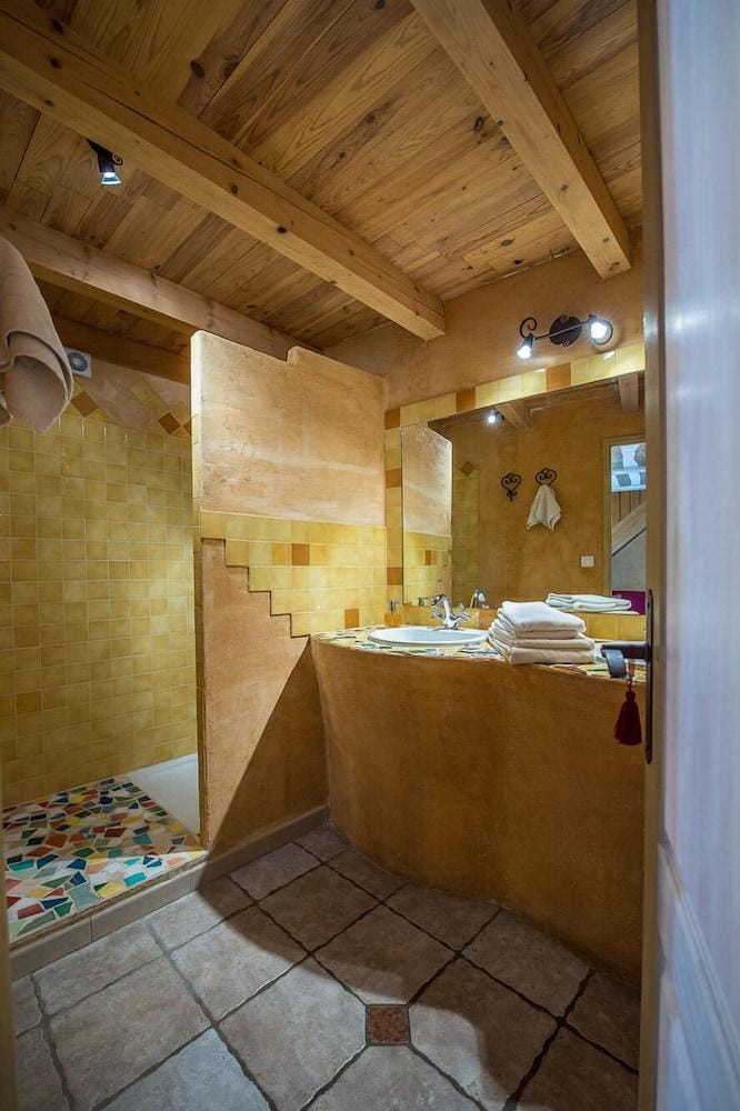 Mas de Foncaudette Hotel in La Roque-d'Anthéron