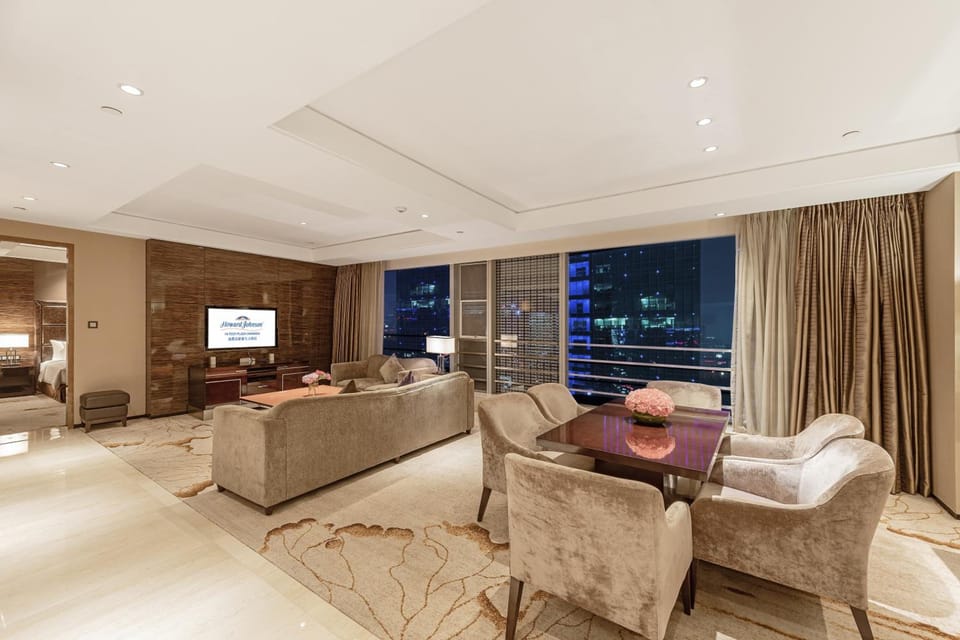 Howard Johnson Hi-Tech Plaza Chengdu Hotel in Chengdu
