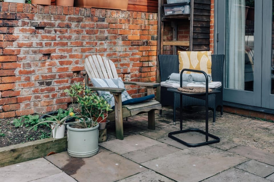 Henley Gardens - From 200 Per Night Hotel in Henley-on-Thames