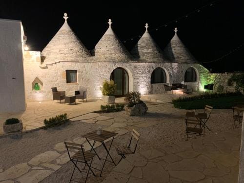 Agli Antichi Trulli Hotel in Province of Taranto