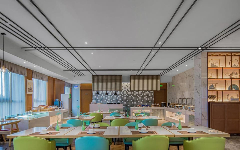 Metropolo Hotel Xuzhou Railway Station Jinlong Lake Metro Station Hotel in Jiangsu