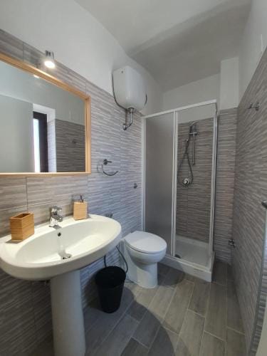 CASA DINA - Fondi Vertice Rooms Hotel in Fondi