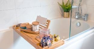 The Gathering Chester 4     Sleeps 14     Very Close to City Centre Hotel in Chester