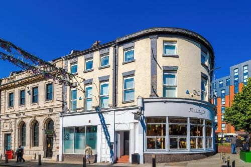 The Seven Suites Liverpool Hotel in Liverpool