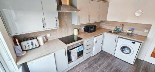 mySTAYINN Inverness Guest House - Rooms Hotel in Inverness