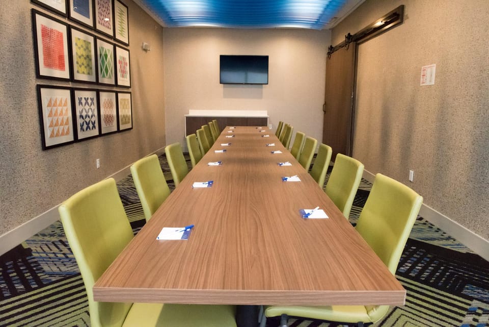 Meeting room(s)