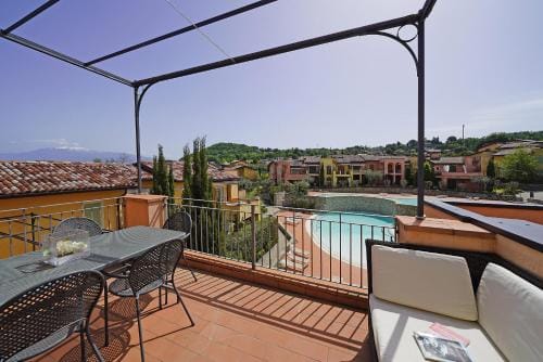 Borgo del Torchio G1 by Wonderful Italy Hotel in Manerba del Garda